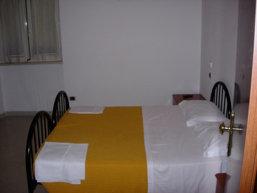 Ai Vecchi Tempi Otel Frattocchie Oda fotoğraf